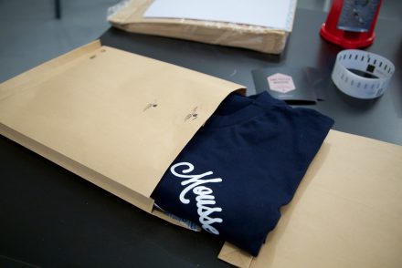 Expédition des t-shirts Une Petite Mousse