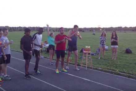 Le record du monde du “beer mile” vient d’être battu